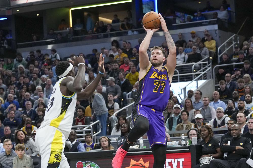 球迷望而却 球迷望而却